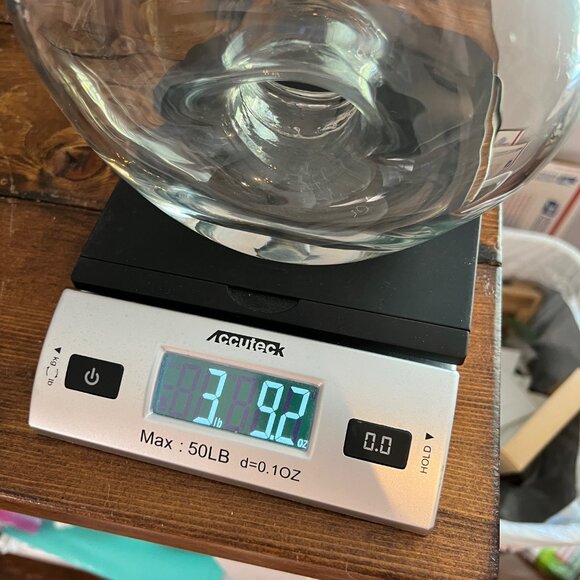 Clear Glass Red Wine Doughnut Hole Decanter With Beautiful Round Stopper EUC - Picture 12 of 12